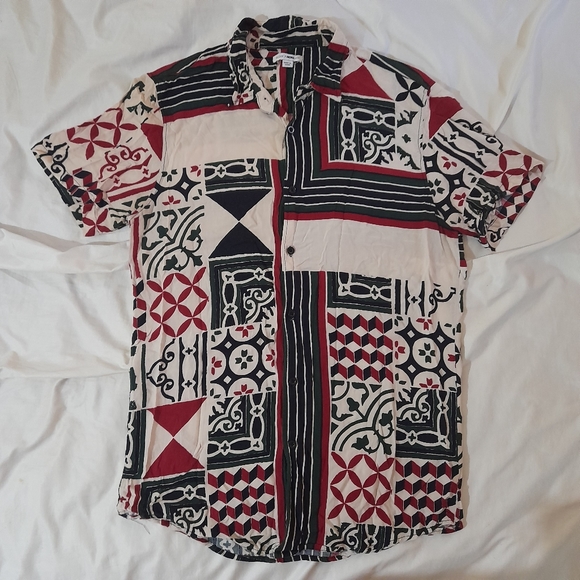 ● Fashion Nova Men Etnic Print - Picture 3 of 10